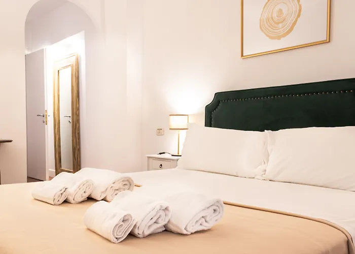 Charme & Chic San Giacomo Appartement
