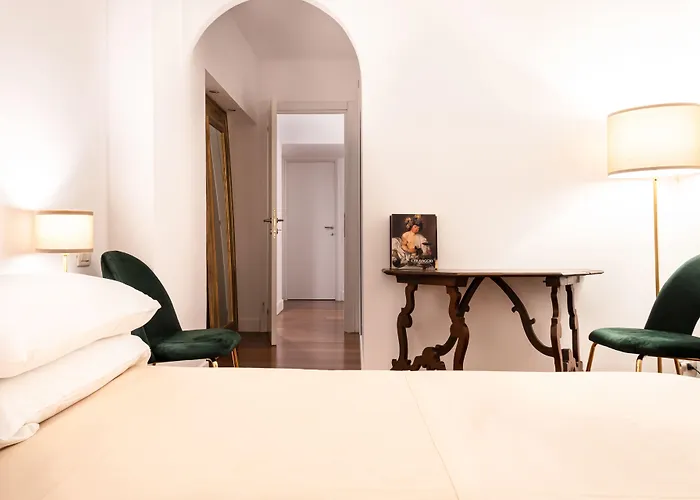 Charme & Chic San Giacomo Appartement