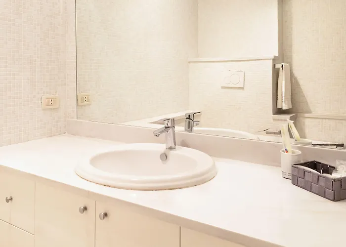 Charme & Chic San Giacomo Appartement *